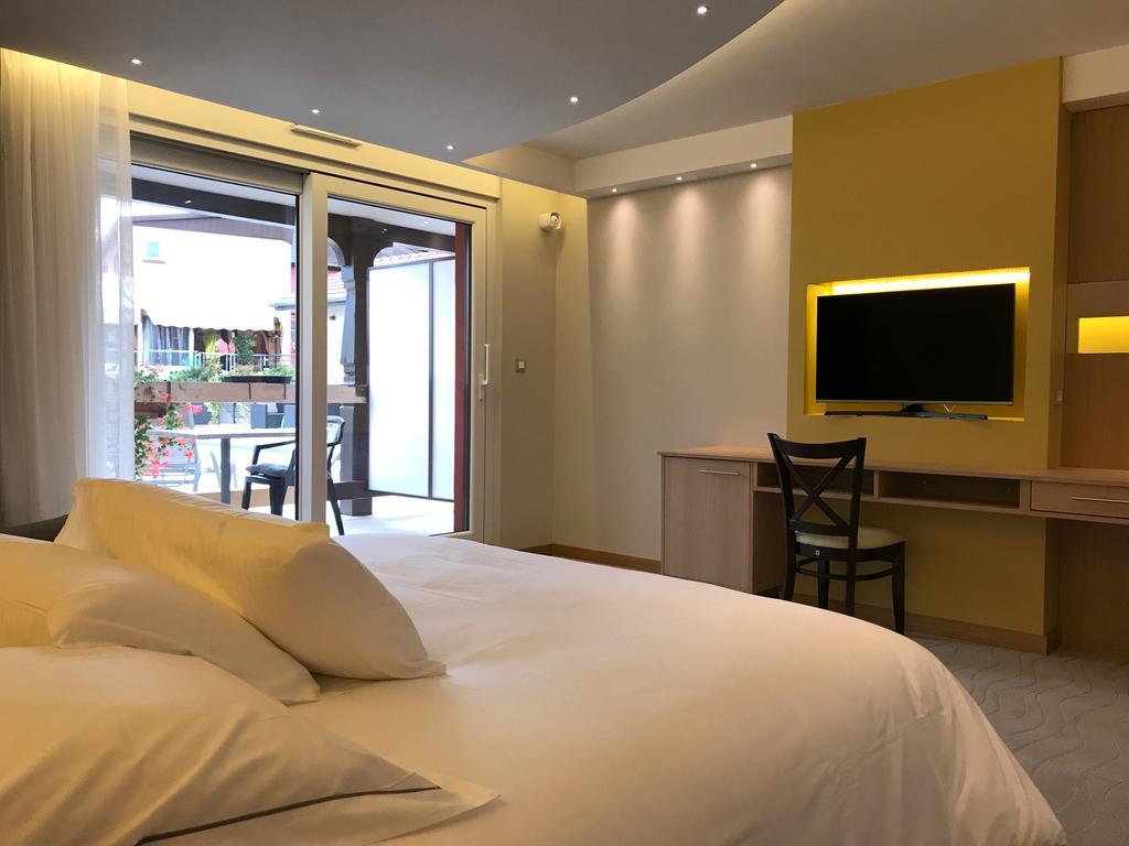 Au Soleil, Hotel Restaurant & Spa Valff Ngoại thất bức ảnh